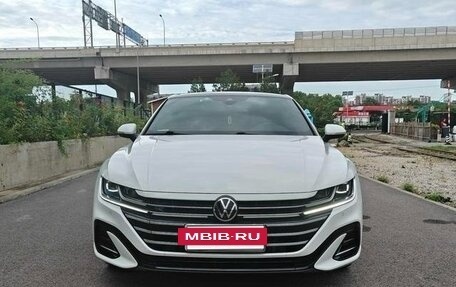 Volkswagen Passat CC, 2021 год, 2 350 000 рублей, 2 фотография