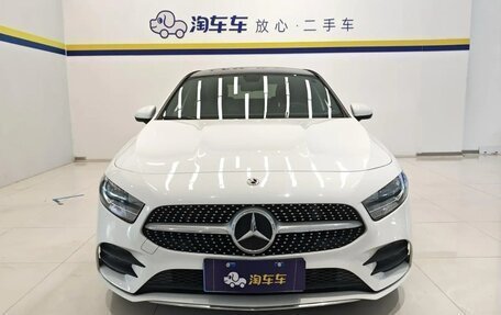 Mercedes-Benz A-Класс, 2022 год, 2 200 000 рублей, 2 фотография