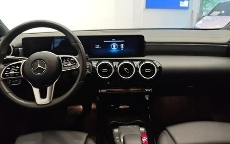 Mercedes-Benz A-Класс, 2022 год, 2 200 000 рублей, 4 фотография