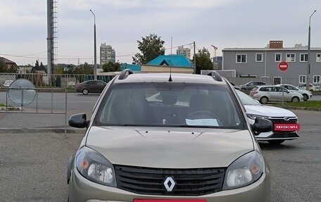 Renault Sandero I, 2013 год, 399 000 рублей, 2 фотография