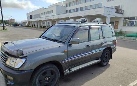 Toyota Land Cruiser 100 рестайлинг 2, 2002 год, 1 700 000 рублей, 6 фотография