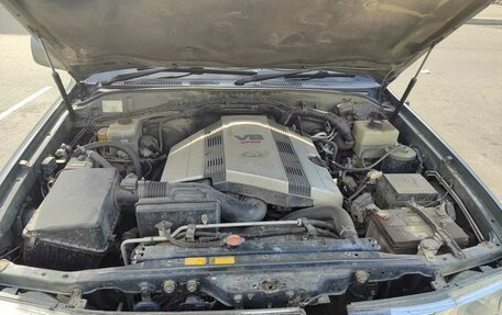 Toyota Land Cruiser 100 рестайлинг 2, 2002 год, 1 700 000 рублей, 10 фотография