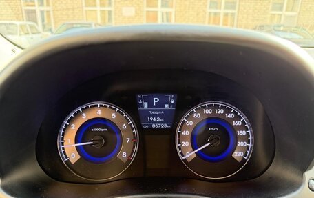 Hyundai Solaris II рестайлинг, 2012 год, 899 000 рублей, 12 фотография