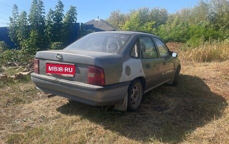 Opel Vectra A, 1992 год, 65 000 рублей, 3 фотография