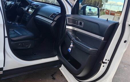 Ford Explorer VI, 2017 год, 2 250 000 рублей, 13 фотография