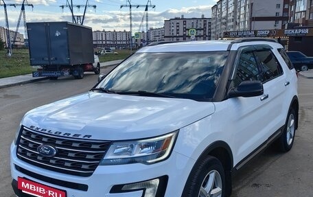 Ford Explorer VI, 2017 год, 2 250 000 рублей, 2 фотография