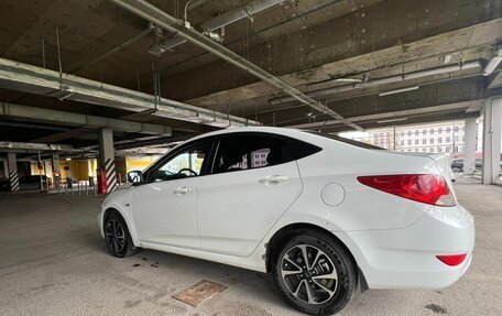 Hyundai Solaris II рестайлинг, 2012 год, 888 888 рублей, 5 фотография