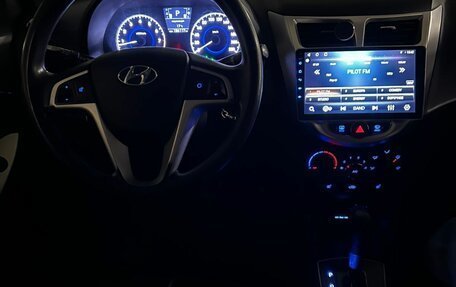 Hyundai Solaris II рестайлинг, 2012 год, 888 888 рублей, 7 фотография