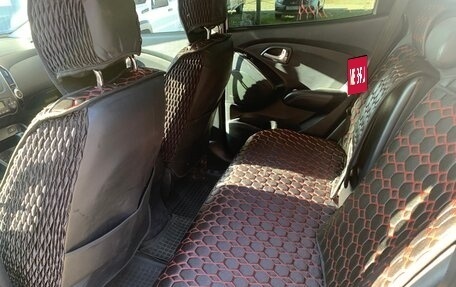 Hyundai ix35 I рестайлинг, 2013 год, 1 400 000 рублей, 9 фотография
