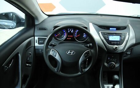 Hyundai Elantra V, 2013 год, 870 000 рублей, 13 фотография
