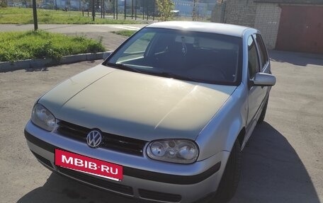 Volkswagen Golf IV, 2001 год, 240 000 рублей, 2 фотография