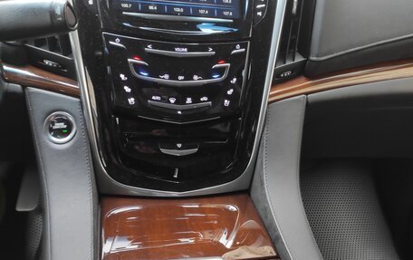 Cadillac Escalade IV, 2019 год, 4 100 000 рублей, 27 фотография