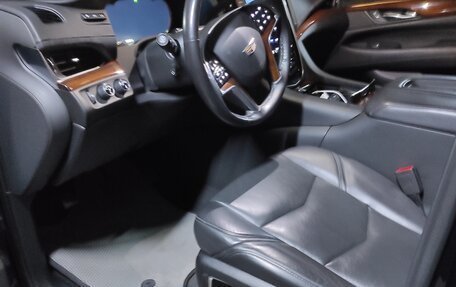 Cadillac Escalade IV, 2019 год, 4 100 000 рублей, 29 фотография