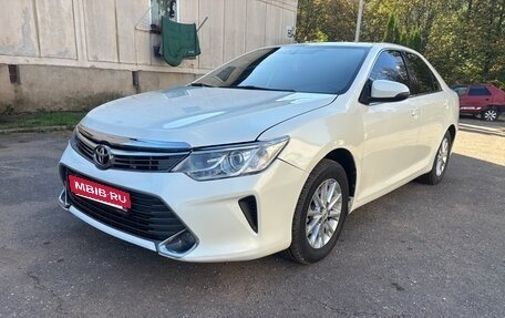 Toyota Camry, 2015 год, 1 700 000 рублей, 3 фотография