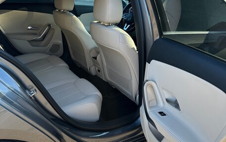 Mercedes-Benz A-Класс, 2021 год, 3 000 000 рублей, 17 фотография
