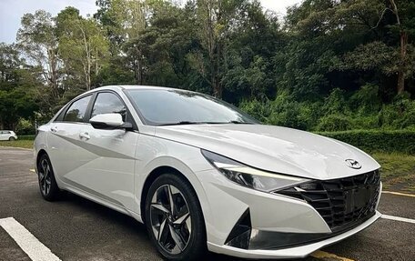 Hyundai Elantra, 2022 год, 1 470 000 рублей, 3 фотография