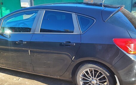 Opel Astra J, 2012 год, 665 000 рублей, 2 фотография