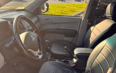 Mitsubishi L200 IV рестайлинг, 2011 год, 1 250 000 рублей, 6 фотография