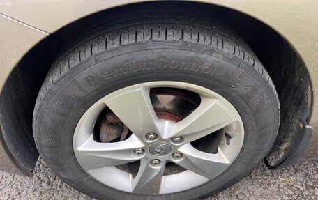 Hyundai Elantra V, 2012 год, 900 000 рублей, 14 фотография
