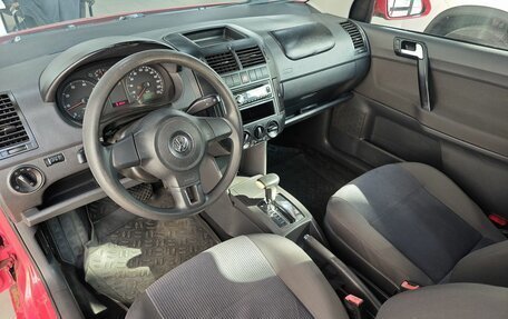 Volkswagen Polo IV рестайлинг, 2006 год, 489 000 рублей, 10 фотография