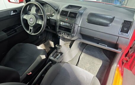 Volkswagen Polo IV рестайлинг, 2006 год, 489 000 рублей, 15 фотография