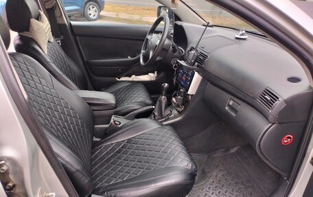 Toyota Avensis III рестайлинг, 2006 год, 750 000 рублей, 8 фотография
