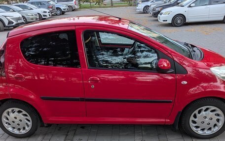Peugeot 107 I рестайлинг, 2012 год, 600 000 рублей, 4 фотография