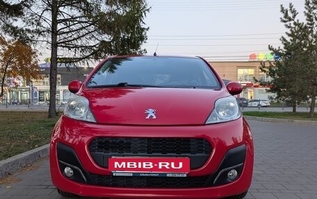 Peugeot 107 I рестайлинг, 2012 год, 600 000 рублей, 2 фотография