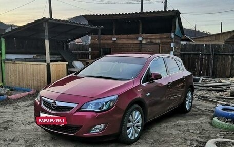 Opel Astra J, 2011 год, 800 000 рублей, 2 фотография