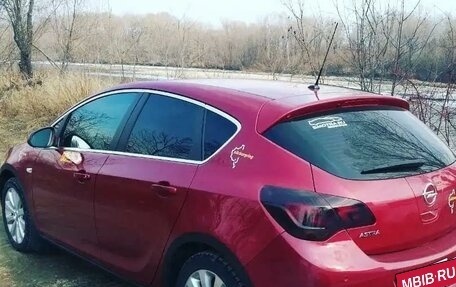 Opel Astra J, 2011 год, 800 000 рублей, 19 фотография