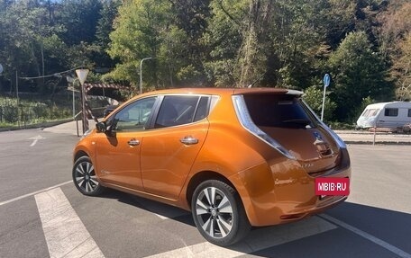Nissan Leaf I, 2017 год, 900 000 рублей, 4 фотография