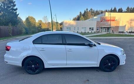 Volkswagen Jetta VI, 2015 год, 1 090 000 рублей, 32 фотография
