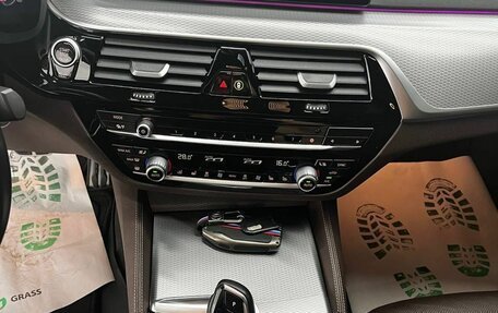 BMW 5 серия, 2020 год, 4 700 000 рублей, 28 фотография