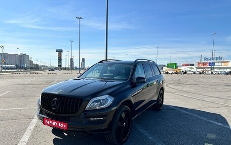 Mercedes-Benz GL-Класс, 2012 год, 2 500 000 рублей, 2 фотография