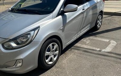 Hyundai Solaris II рестайлинг, 2011 год, 700 000 рублей, 1 фотография