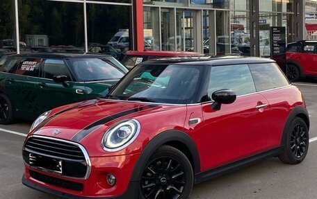 MINI Hatch, 2019 год, 1 910 000 рублей, 1 фотография