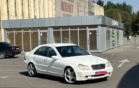 Mercedes-Benz C-Класс, 2002 год, 700 000 рублей, 1 фотография