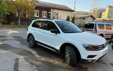 Volkswagen Tiguan II, 2019 год, 2 950 000 рублей, 4 фотография