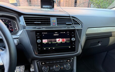 Volkswagen Tiguan II, 2019 год, 2 950 000 рублей, 9 фотография