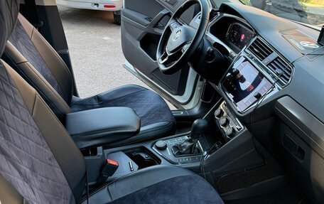 Volkswagen Tiguan II, 2019 год, 2 950 000 рублей, 15 фотография