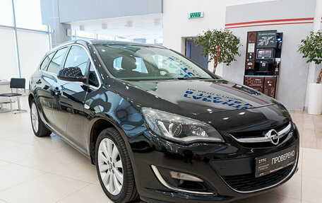 Opel Astra J, 2013 год, 646 000 рублей, 7 фотография
