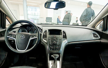 Opel Astra J, 2013 год, 646 000 рублей, 18 фотография