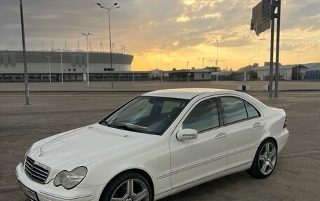 Mercedes-Benz C-Класс, 2002 год, 700 000 рублей, 2 фотография