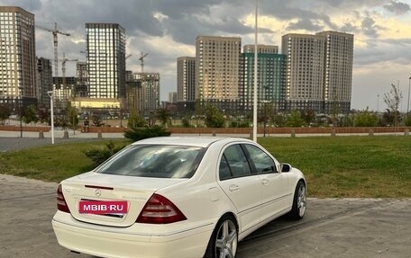 Mercedes-Benz C-Класс, 2002 год, 700 000 рублей, 3 фотография