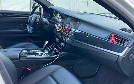 BMW 5 серия, 2016 год, 2 350 000 рублей, 3 фотография