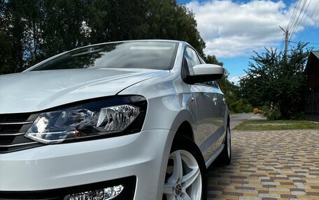 Volkswagen Polo VI (EU Market), 2018 год, 950 000 рублей, 2 фотография