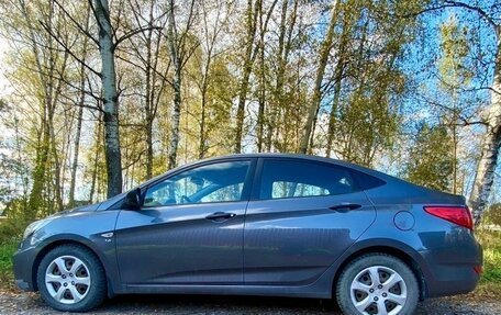 Hyundai Solaris II рестайлинг, 2013 год, 1 050 000 рублей, 1 фотография