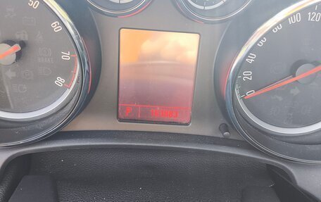 Opel Astra J, 2011 год, 650 000 рублей, 8 фотография