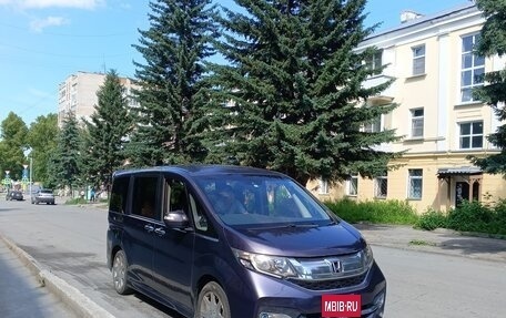 Honda Stepwgn IV, 2015 год, 1 950 000 рублей, 2 фотография