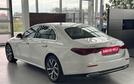 Mercedes-Benz E-Класс, 2024 год, 7 900 000 рублей, 5 фотография